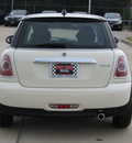 mini cooper 2012 off white hatchback gasoline 4 cylinders front wheel drive shiftable automatic 77469