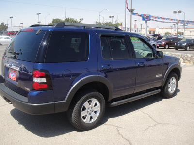 ford explorer 2007 maroon suv xlt gasoline 6 cylinders rear wheel drive automatic 79936