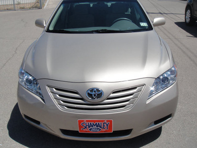 toyota camry 2009 gold sedan gasoline 4 cylinders front wheel drive automatic 79936