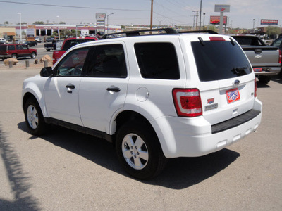 ford escape 2011 white suv xlt flex fuel 6 cylinders front wheel drive automatic 79936