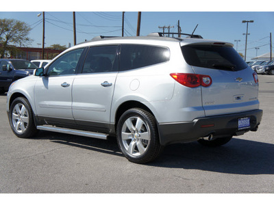 chevrolet traverse 2012 silver ltz gasoline 6 cylinders front wheel drive automatic 78216