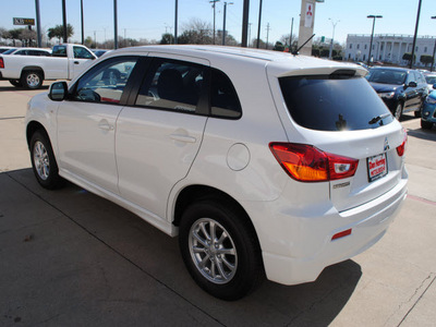 mitsubishi outlander sport 2012 white suv es gasoline 4 cylinders front wheel drive automatic 75062