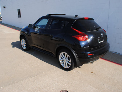 nissan juke 2012 black sl gasoline 4 cylinders all whee drive cont  variable trans  75150