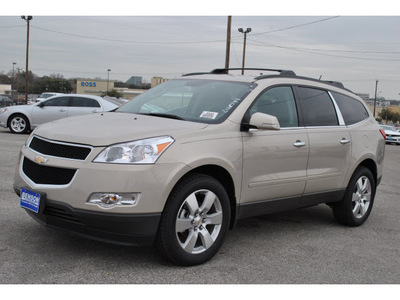 chevrolet traverse 2012 gold lt gasoline 6 cylinders front wheel drive automatic 78216