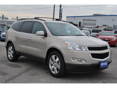chevrolet traverse 2012 gold lt gasoline 6 cylinders front wheel drive automatic 78216