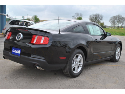 ford mustang 2012 black coupe v6 gasoline 6 cylinders rear wheel drive 6 speed manual 78861