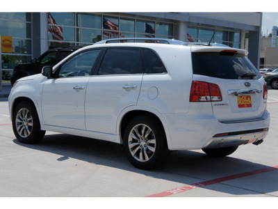 kia sorento 2012 snw wht pearl suv gasoline 6 cylinders front wheel drive 6 speed automatic 77375
