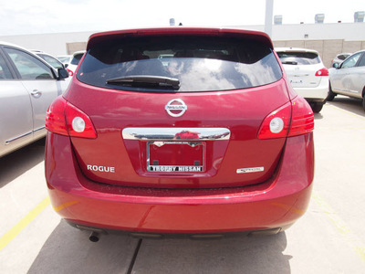 nissan rogue 2012 nah cayene red s gasoline 4 cylinders front wheel drive cont  variable trans  75150