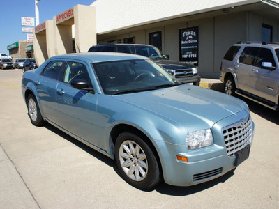 chrysler 300 2008 lt  blue sedan gasoline 6 cylinders rear wheel drive automatic with overdrive 76108