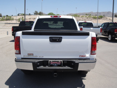 gmc sierra 1500 2009 white sle gasoline 8 cylinders 2 wheel drive automatic 79922