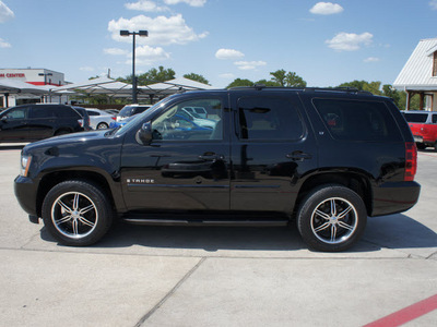 chevrolet tahoe 2008 black suv lt 8 cylinders automatic 76087