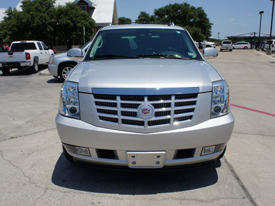 cadillac escalade 2010 silver suv flex fuel 8 cylinders all whee drive automatic 76087