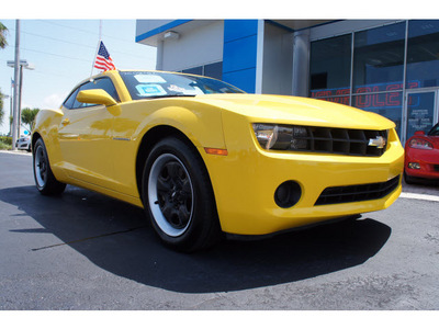chevrolet camaro 2010 yellow coupe ls gasoline 6 cylinders rear wheel drive 5 speed manual 33177