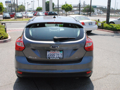 ford focus 2012 gray hatchback se 4 cylinders automatic 91010