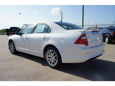 ford fusion 2012 white sedan sel gasoline 4 cylinders front wheel drive 6 speed automatic 77471