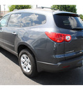 chevrolet traverse 2009 gray suv gasoline 6 cylinders front wheel drive automatic with overdrive 77581