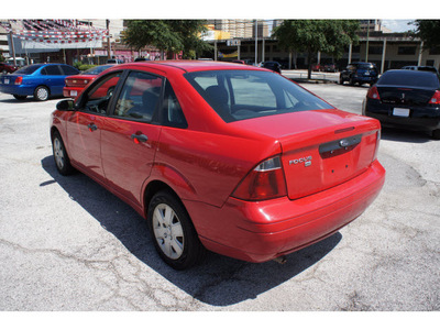 ford focus 2007 red sedan zx4 se gasoline 4 cylinders front wheel drive automatic 78205