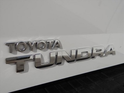 toyota tundra 2011 white flex fuel 8 cylinders 4 wheel drive automatic 78577