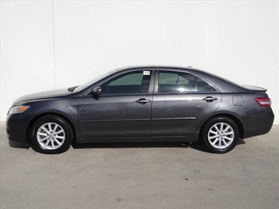 toyota camry 2010 dk  gray sedan xle gasoline 4 cylinders front wheel drive automatic 78577