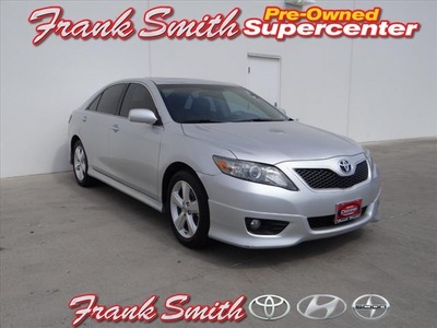 toyota camry 2010 silver sedan se gasoline 4 cylinders front wheel drive automatic 78577