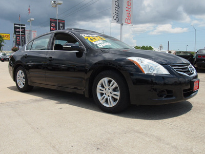 nissan altima 2010 black sedan 2 5 s gasoline 4 cylinders front wheel drive automatic 77521