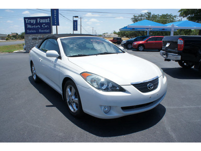 toyota camry solara 2006 off white sle v6 gasoline 6 cylinders front wheel drive automatic 78028
