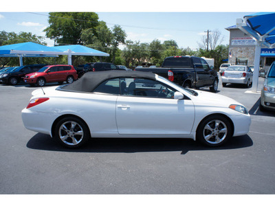 toyota camry solara 2006 off white sle v6 gasoline 6 cylinders front wheel drive automatic 78028