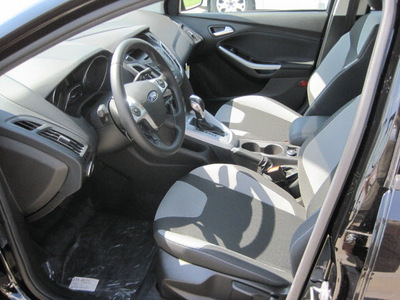 ford focus 2012 black hatchback se flex fuel 4 cylinders front wheel drive automatic 77578