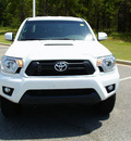 toyota tacoma 2012 white v6 trd gasoline 6 cylinders 4 wheel drive automatic 75604