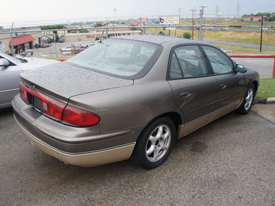 buick regal 2004 gold sedan gasoline 6 cylinders front wheel drive automatic 76108