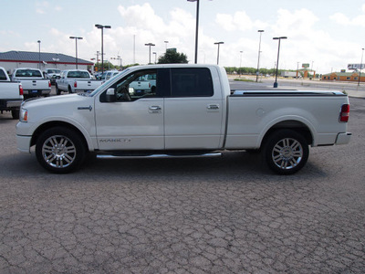 lincoln mark lt 2007 white gasoline 8 cylinders rear wheel drive automatic 78861