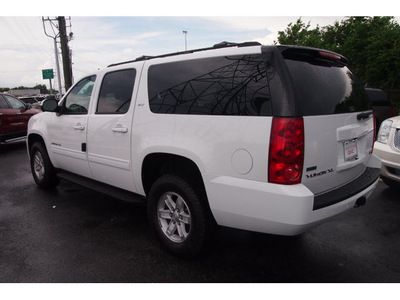 gmc yukon xl 2012 white suv slt 1500 flex fuel 8 cylinders 4 wheel drive automatic 77074