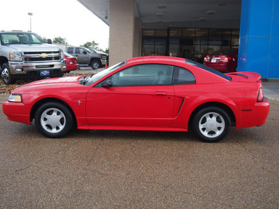 ford mustang 2000 red coupe gasoline 6 cylinders rear wheel drive automatic with overdrive 77802