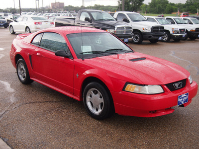 ford mustang 2000 red coupe gasoline 6 cylinders rear wheel drive automatic with overdrive 77802