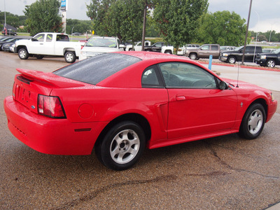 ford mustang 2000 red coupe gasoline 6 cylinders rear wheel drive automatic with overdrive 77802