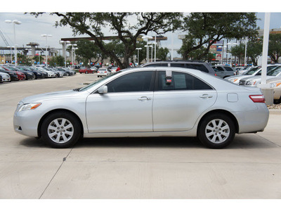 toyota camry 2007 silver sedan xle v6 gasoline 6 cylinders front wheel drive automatic 78232