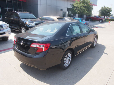 toyota camry 2012 black sedan le gasoline 4 cylinders front wheel drive 6 speed automatic 76053