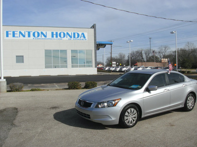 honda accord 2010 silver sedan lx gasoline 4 cylinders front wheel drive automatic with overdrive 75606