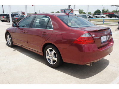 honda accord 2007 red sedan hybrid hybrid 6 cylinders front wheel drive automatic 77034