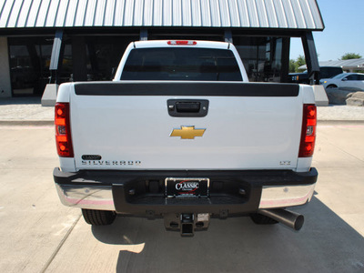 chevrolet silverado 2500hd 2012 white ltz diesel 8 cylinders 4 wheel drive not specified 76051