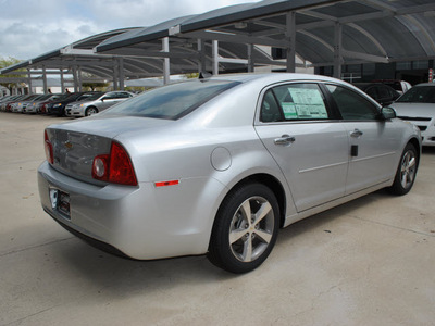 chevrolet malibu 2012 silver sedan lt gasoline 4 cylinders front wheel drive not specified 76051