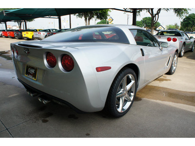 chevrolet corvette 2012 blade silv coupe gasoline 8 cylinders rear wheel drive not specified 76051