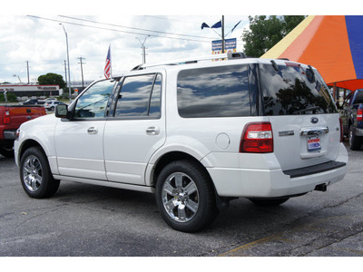 ford expedition 2010 white suv limited flex fuel 8 cylinders 2 wheel drive 6 speed automatic 78216