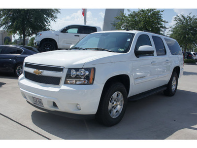 chevrolet suburban 2007 white suv c1500 flex fuel 8 cylinders rear wheel drive automatic 77090