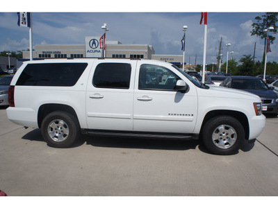 chevrolet suburban 2007 white suv c1500 flex fuel 8 cylinders rear wheel drive automatic 77090