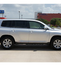 toyota highlander 2012 silver suv gasoline 6 cylinders front wheel drive automatic 78232