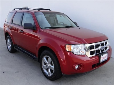 ford escape 2009 red suv xlt gasoline 6 cylinders front wheel drive automatic 78577