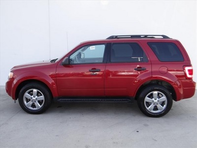 ford escape 2009 red suv xlt gasoline 6 cylinders front wheel drive automatic 78577