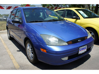 ford focus 2003 dk  blue hatchback zx5 gasoline 4 cylinders front wheel drive automatic 78748