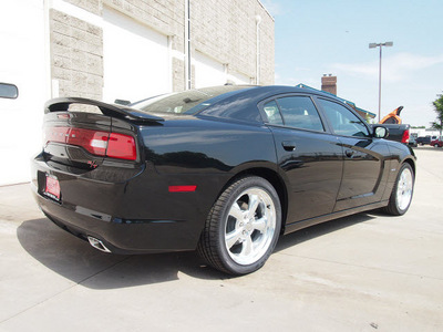 dodge charger 2012 black sedan r t road and track gasoline 8 cylinders rear wheel drive automatic 80301